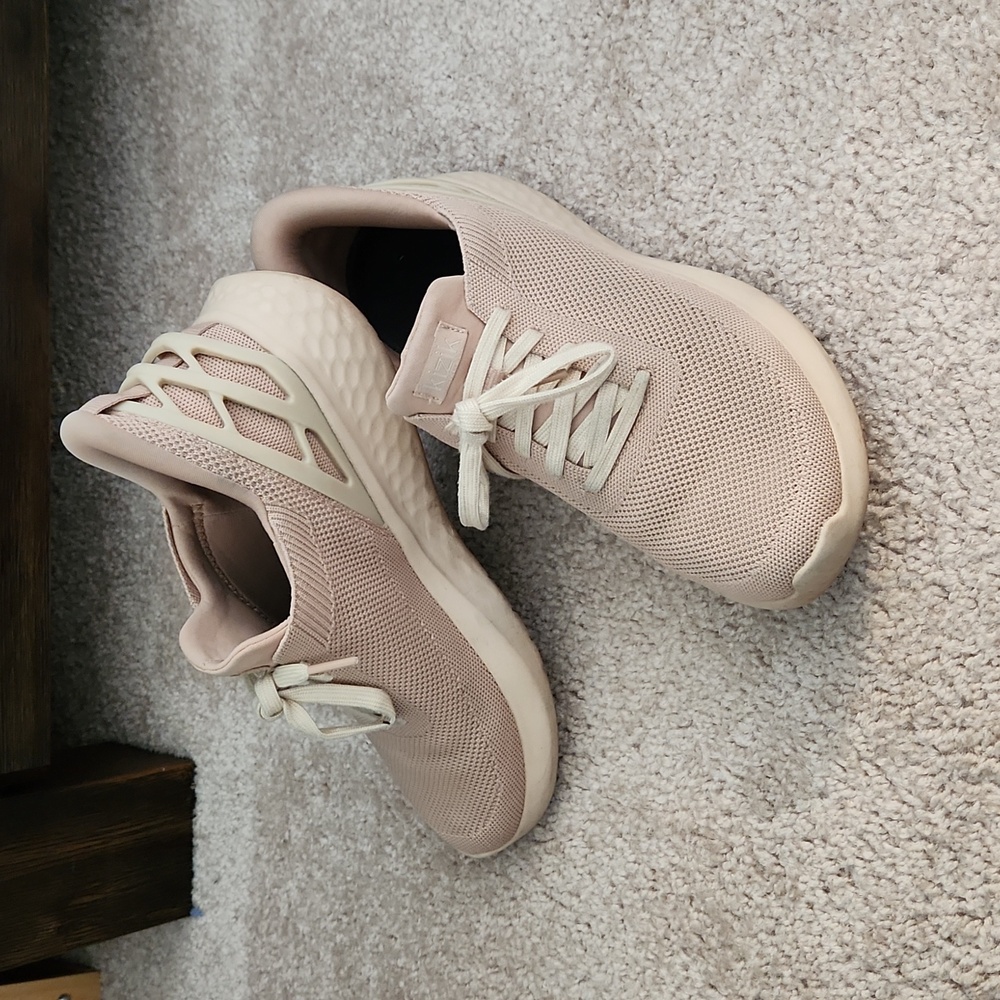 Kizik Athens Fawn Shoes Women's 9.5 Pink Taupe